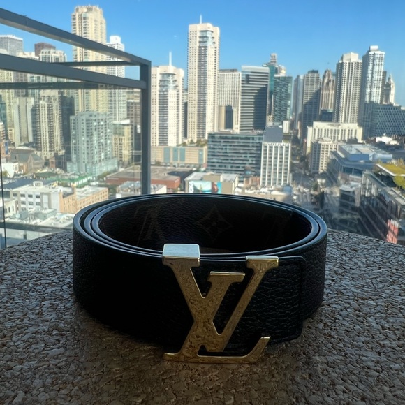 Authentic Louis Vuitton Monogram Canvas Leather Gold LV Belt reversible - Picture 4 of 9